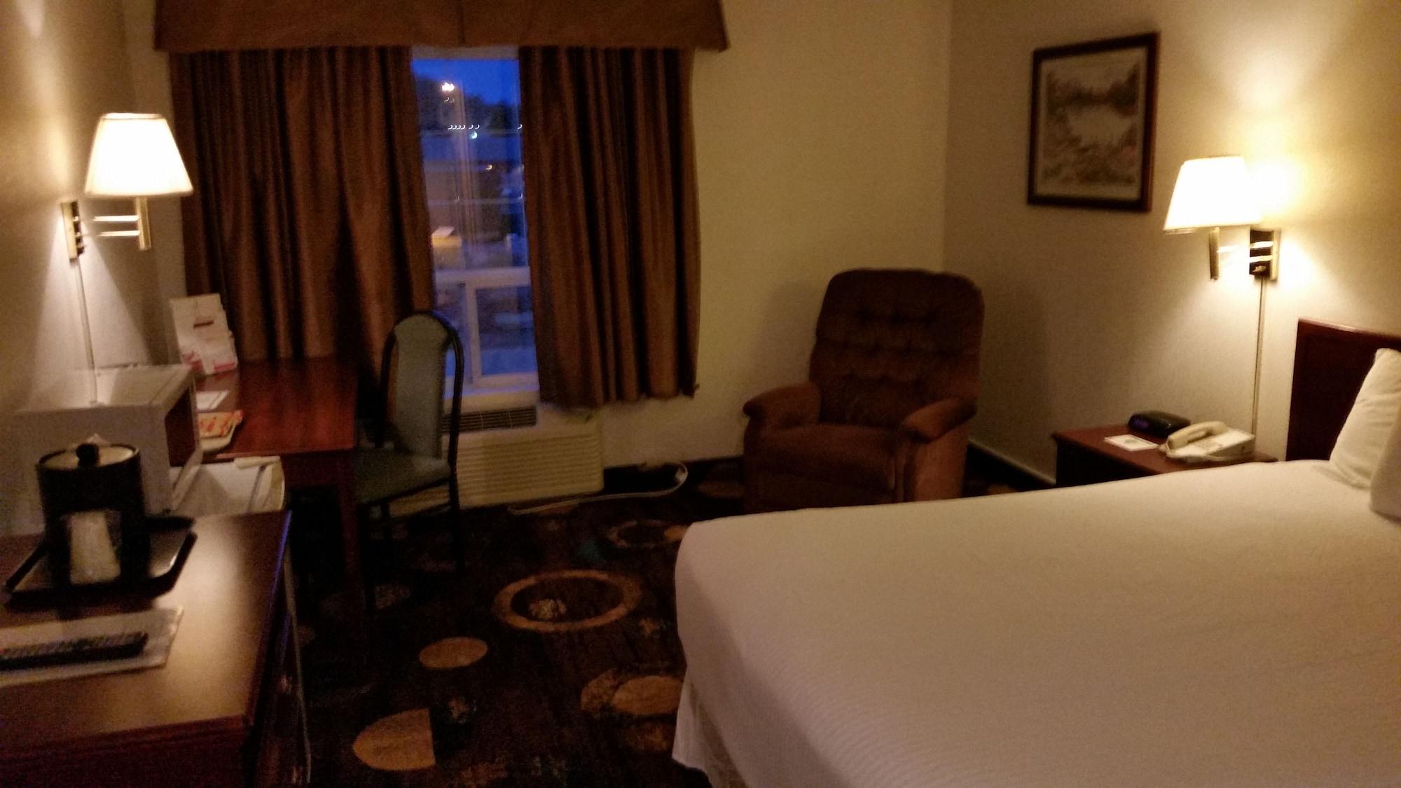 Stonebridge Hotel Fort Mcmurray Zewnętrze zdjęcie
