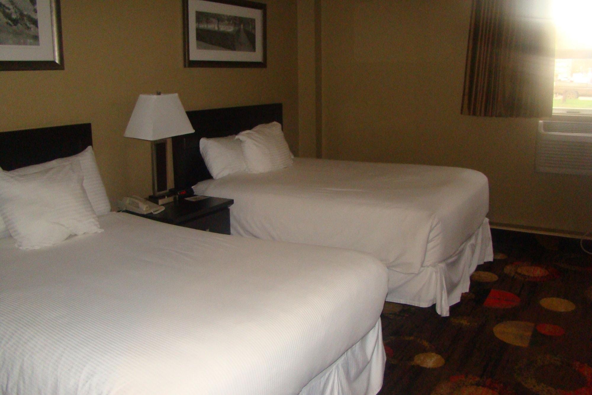 Stonebridge Hotel Fort Mcmurray Zewnętrze zdjęcie