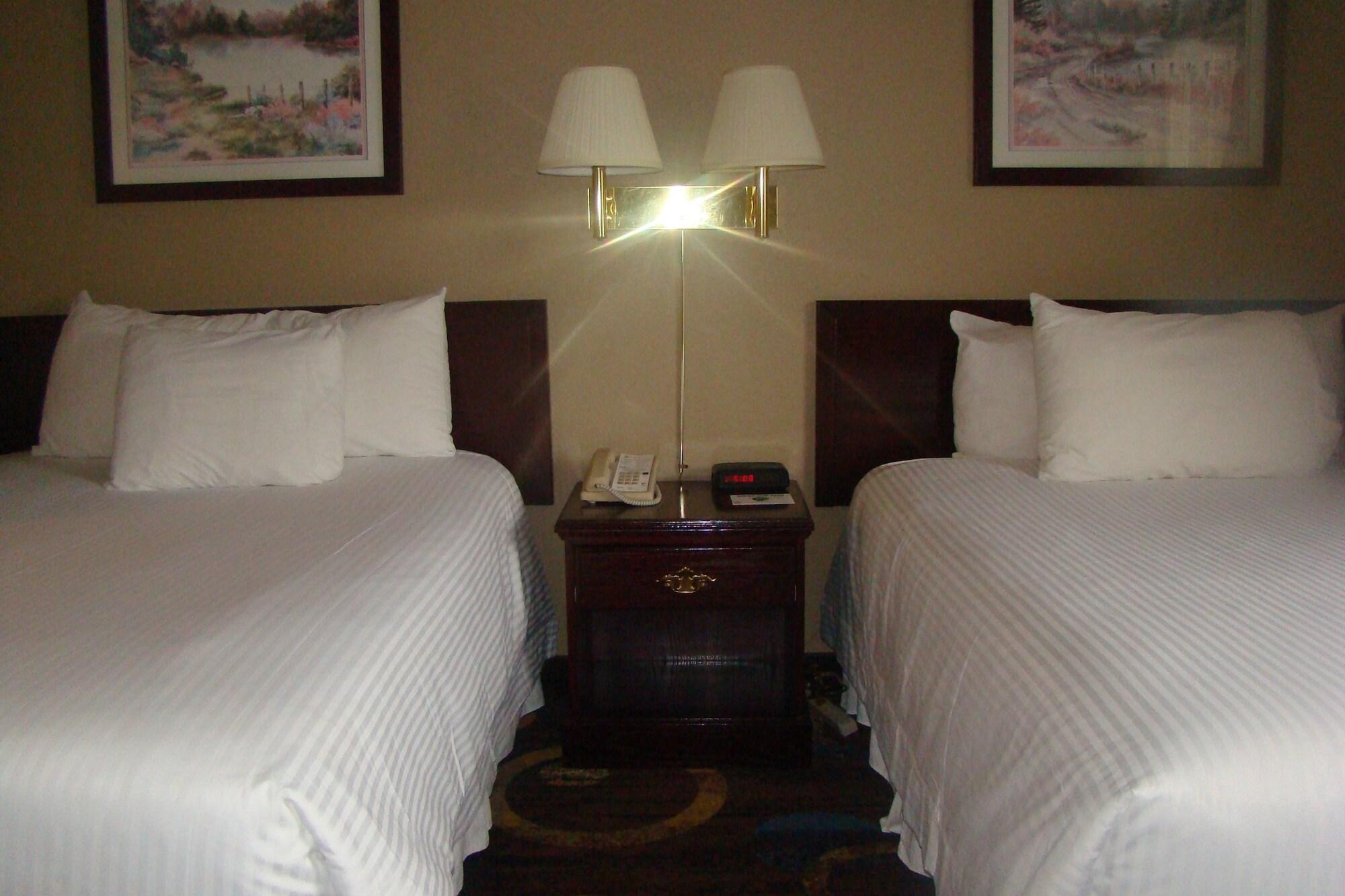 Stonebridge Hotel Fort Mcmurray Zewnętrze zdjęcie