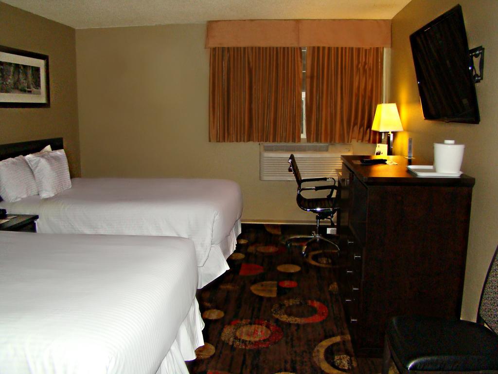 Stonebridge Hotel Fort Mcmurray Zewnętrze zdjęcie